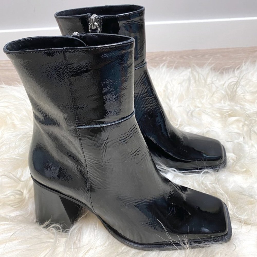 Alohas Black Booties - Picture 1 of 4